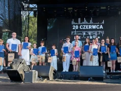 Nagrody dla najzdolniejszych artystycznie uczniów ze szkół w Ciechanowie