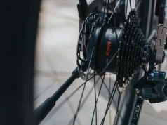 Bosch: Silnik o masie 2 kilogramów w piaście e‑bike’a oraz najcieńsza bateria w portfolio