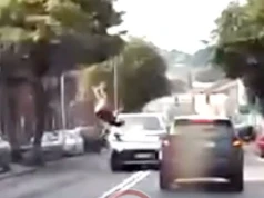 Wypadek w Przemyślu. Piesza wbiegła na jezdnię. Jak szybko jechał kierowca?