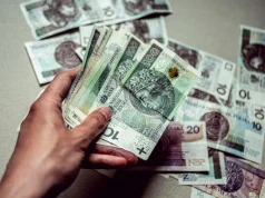 Ciągłe podwyżki pracy minimalnej mają swoje plusy. Chodzi m.in. o codzienne zakupy w sklepach