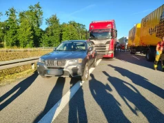 Śmiertelny wypadek na S3 pod Zieloną Górą. Nie żyje pasażer BMW, kierująca trafiła do szpitala (ZDJĘCIA)