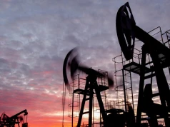 Kurs ropy Brent najniższy od wybuchu wojny na Bliskim Wschodzie