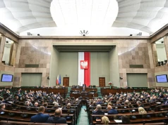 Sejm zdecydował. Koncerny paliwowe oddadzą miliardy, o ile Nawrocki podpisze ustawę