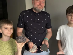 Jak Indiana Jones. Ojciec z synami tropią ślady sprzed milionów lat