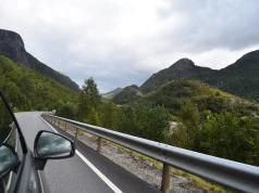 Wycieczki samochodowe mają zaskakujący wpływ na nasze zdrowie. Aż chce się ruszyć w drogę