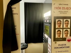 Nowe udogodnienie w Starej Kamienicy. Mieszkańcy zrobią zdjęcia do dokumentów na miejscu