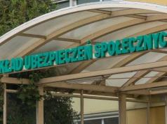 Polacy ruszyli do ZUS. Bez tego zaświadczenia lata pracy przepadną