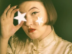„Tworząc, ubieram melancholię we własny kostium” – Eliza Pławecka