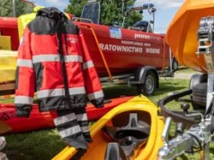 Nowe samochody, quady i łodzie dla ratowników. Do kujawsko-pomorskiego WOPR trafił sprzęt za blisko 7 mln zł