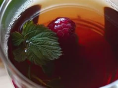 W ogródku zbieram te liście i suszę. Całą jesień i zimę pijemy na odporność i nie chorujemy