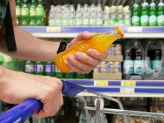 Kolejna opłata dla klientów. Chodzi o złotówkę od każdej butelki