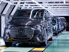 Mercedes VLE: 700 km zasięgu i wnętrze, jak w S‑klasie. Produkcja w Vitorii ruszyła!