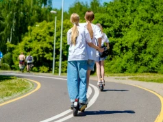 Minister mówi, że to "szajs". Branża hulajnóg elektrycznych odpowiada Klimczakowi