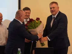 Burmistrz Wysokiego Mazowieckiego z wotum zaufania i absolutorium. Radni jednogłośni