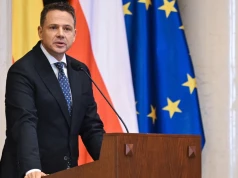 Trzaskowski pod ostrzałem. W Warszawie już się mówi o referendum. "Można go trochę postraszyć"