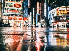 Marzy Ci się wizyta w Kraju Kwitnącej Wiśni? Japonia wprowadza ważne zmiany dla turystów