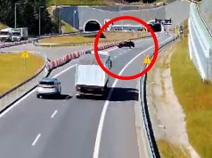 Kierowca zawrócił na S1 przed tunelem. Omal nie doprowadził do tragedii