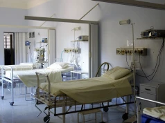 Atak nożownika w szpitalu na Śląsku. Śledztwo prokuratury pod kątem usiłowania zabójstwa