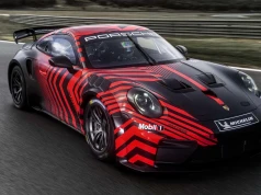 Żegnaj Cayman, witaj Porsche 911 GT4 R