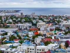 Jak długo pracują Islandczycy? Ile wynosi wiek emerytalny na Islandii?