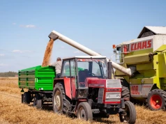 Oryginał czy zamiennik? Co warto wymienić w kombajnie przed żniwami i dlaczego