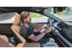 Hybrydowy Lexus ES: pierwsza jazda nowym sedanem z Japonii