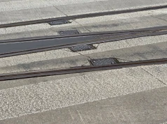 Pęknięty Plac Wolności w Łod