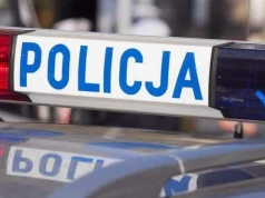 Wypadek samochodu wojskowego pod Olsztynem. Dwie osoby trafiły do szpitala