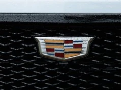 General Motors doda ponad 200 aplikacji do samochodów