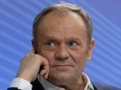 Donald Tusk pobiera trzy emerytury. Już miesięczny przelew z ZUS robi wrażenie