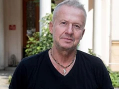 Bogusław Linda kończy 74 lata. Zanim stał się twardzielem z „Psów”, był chorowitym chłopcem i regularnie obrywał od rówieśników