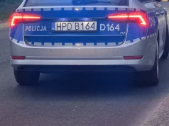 Pojazd osobowy uderzył w bariery na S19. Zablokowany pas w kierunku Rzeszowa