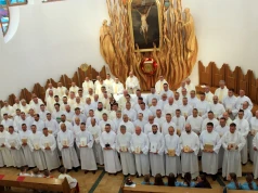 Będą nieść Eucharystię chorym. Diecezja tarnowska ma 70 nowych szafarzy