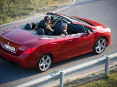 Tajne kody Peugeot. Co oznaczają P21, P24, T75 i R83?
