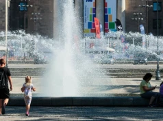 Surowe kary za takie zachowanie podczas upałów. 500 zł mandatu to tylko początek problemów