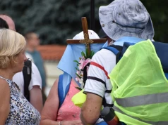 Pielgrzymi docierają na Jasną Górę także w upale