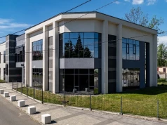 Prestiżowa nieruchomość w centrum Jaworzna na sprzedaż. To idealne miejsce na prywatną klinikę lub nowoczesną siedzibę firmy