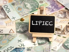 Ważne zmiany od 1 lipca. Podwyżka płacy minimalnej, zmiany w zakupach przez internet oraz nowości w zasiłkach