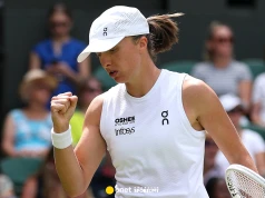 Iga Świątek tylko krzyknęła. A potem rozbiła rywalkę w Wimbledonie. Zmiana