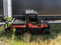 Wypadek z udziałem strażackiego UTV. Strażak w szpitalu