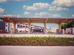 ORLEN uruchomił pierwszy hub w Niemczech. Moc 400 kW i 16 punktów ładowania!