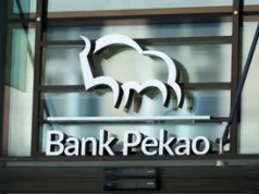 Pekao ostrzega klientów: latem rośnie ryzyko oszustw w sieci