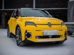 Renault miażdży rywali we Francji. Clio numerem jeden, Renault 5 rządzi wśród elektryków