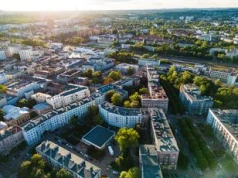 Jak wyglądał Sosnowiec 20 lat temu? Pojawił się Kiepura, jeździła "Detka", mieszkańcy chodzili na zakupy do nowego CH Plejada