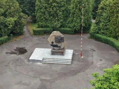 Skwer Szarych Szeregów przygotowuje się na zmiany klimatu