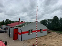 Ponad 350 interwencji strażaków po przejściu frontu burzowego przez Mazowsze. Uszkodzone budynki, w tym remiza OSP