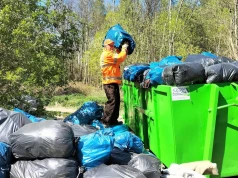 Społecznie zebrał już 400 ton śmieci i sprząta dalej. „To nie jest moje ostatnie słowo!”