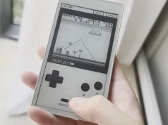 Klasyczny Game Boy powraca na ekranie e-ink zwykłego panelu do sterowania domem.