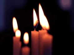 Nie żyje gwiazda kultowego serialu uwielbianego przez Polaków. Wcześniej sama przeżyła tragedię