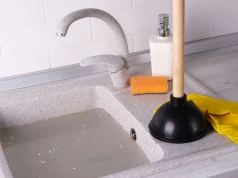Eksperci ostrzegają: nie wylewaj tego do zlewu